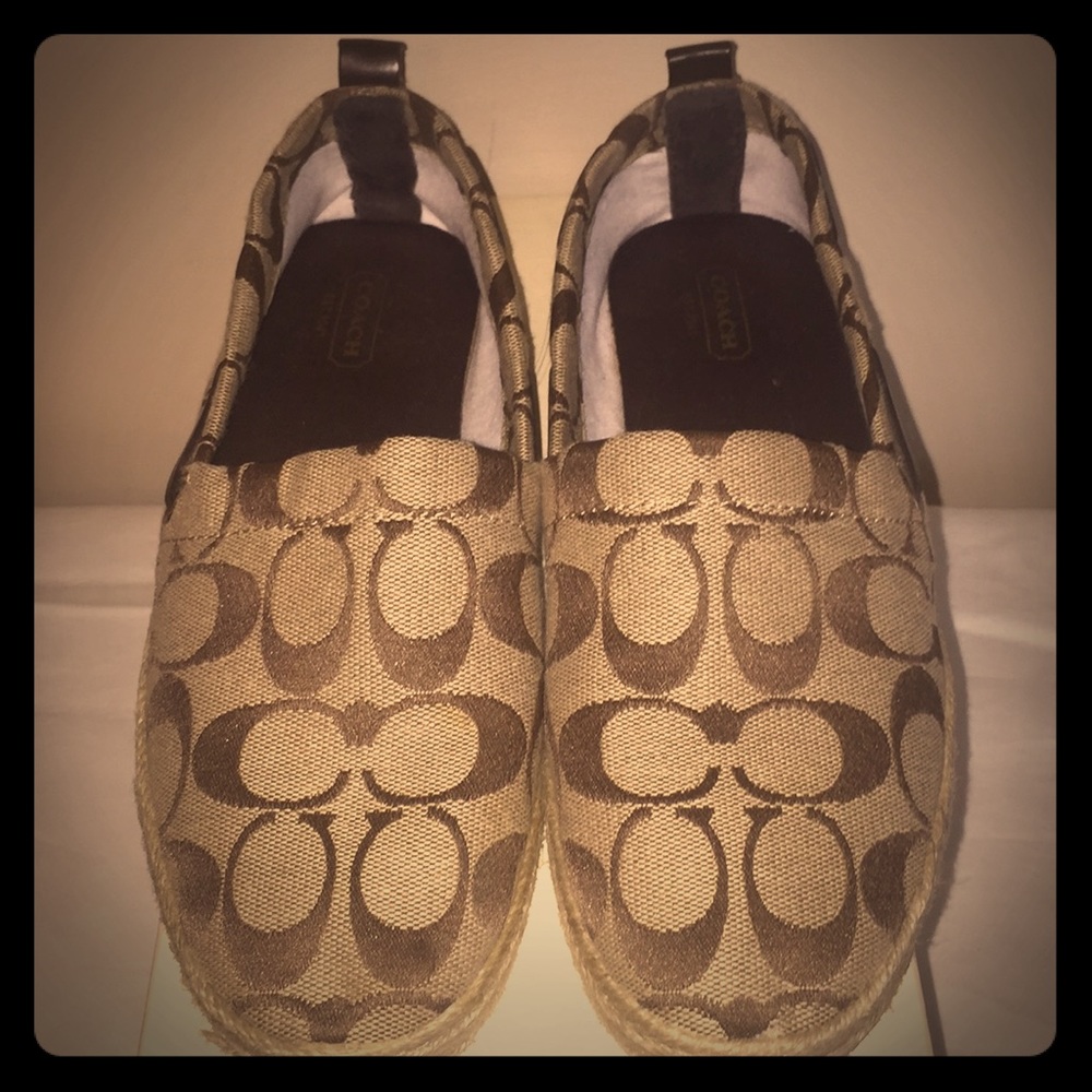 Coach flats